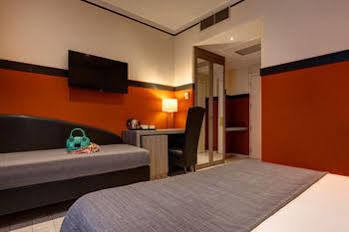 Hotel Selene 3*