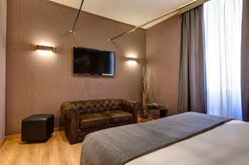 Selene Hotel